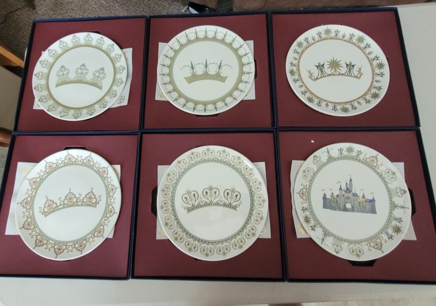 Disneyland 50th Anniversary Plate Collection of 6 Plates!!