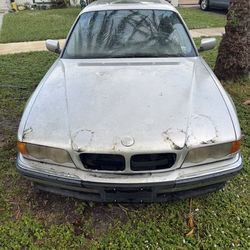 1999 BMW 740iL