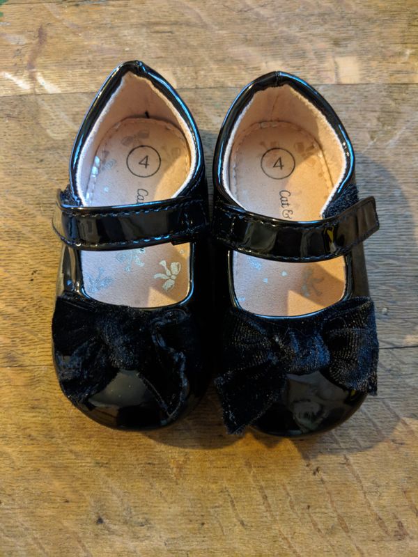 Little Girl Shoes Size 4c For Sale In Hillsboro Or Offerup