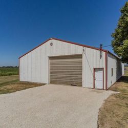 Storage available in Rochelle Il - Lots Of Room
