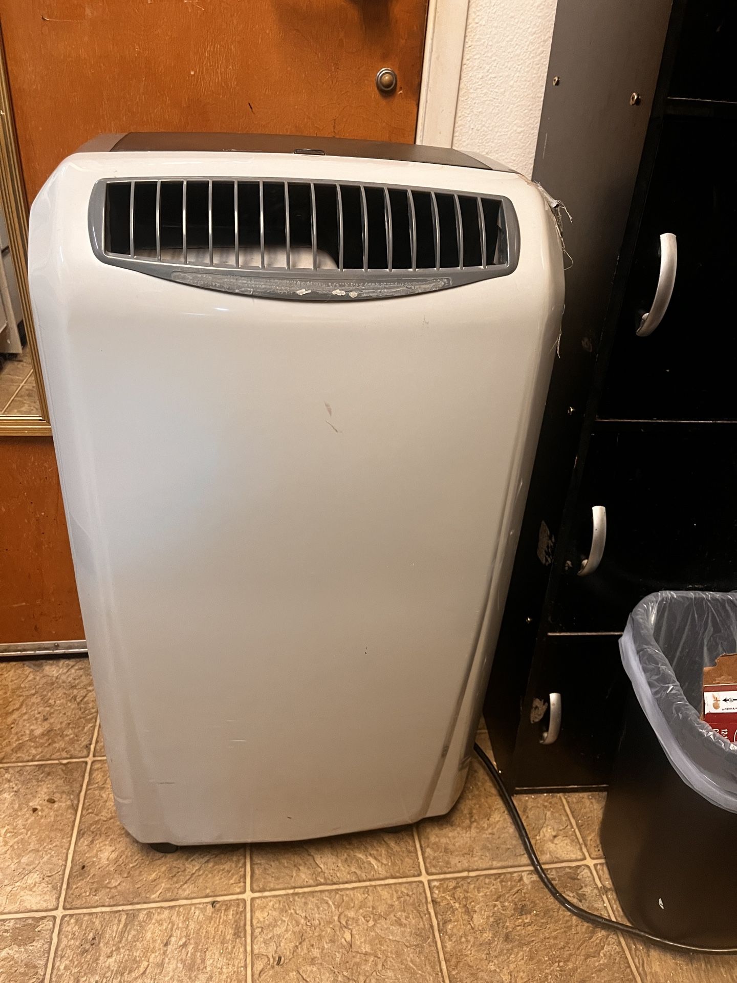 WINDchaser Portable Air Conditioner 9000btu