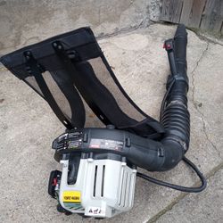 Yard-Man Small 27cc 2-stroke Backpack Leaf Blower 