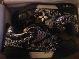 Lv shoes