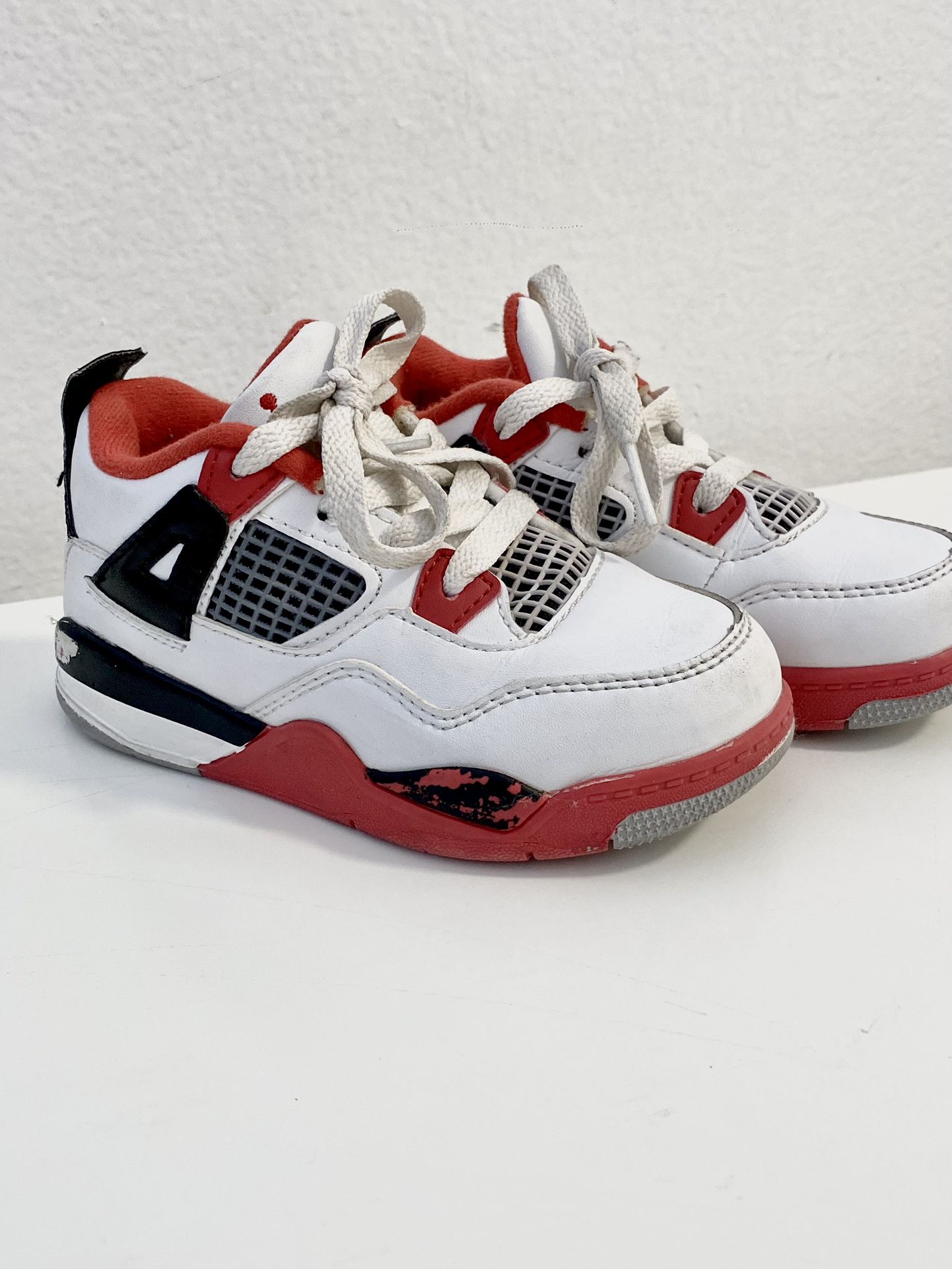 Jordan 4 Retro Little Kids' Shoes size 9C