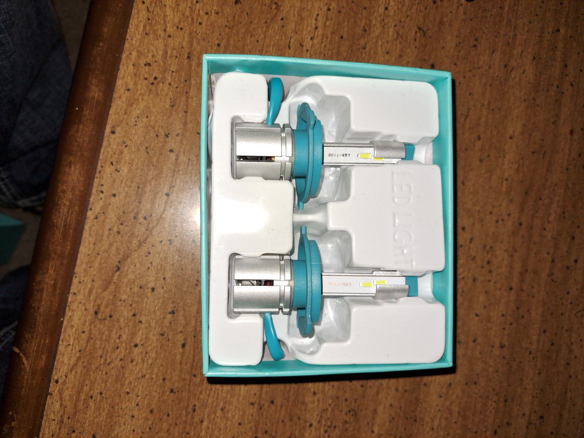 Led Light Bulbs H4  Dual being high and low