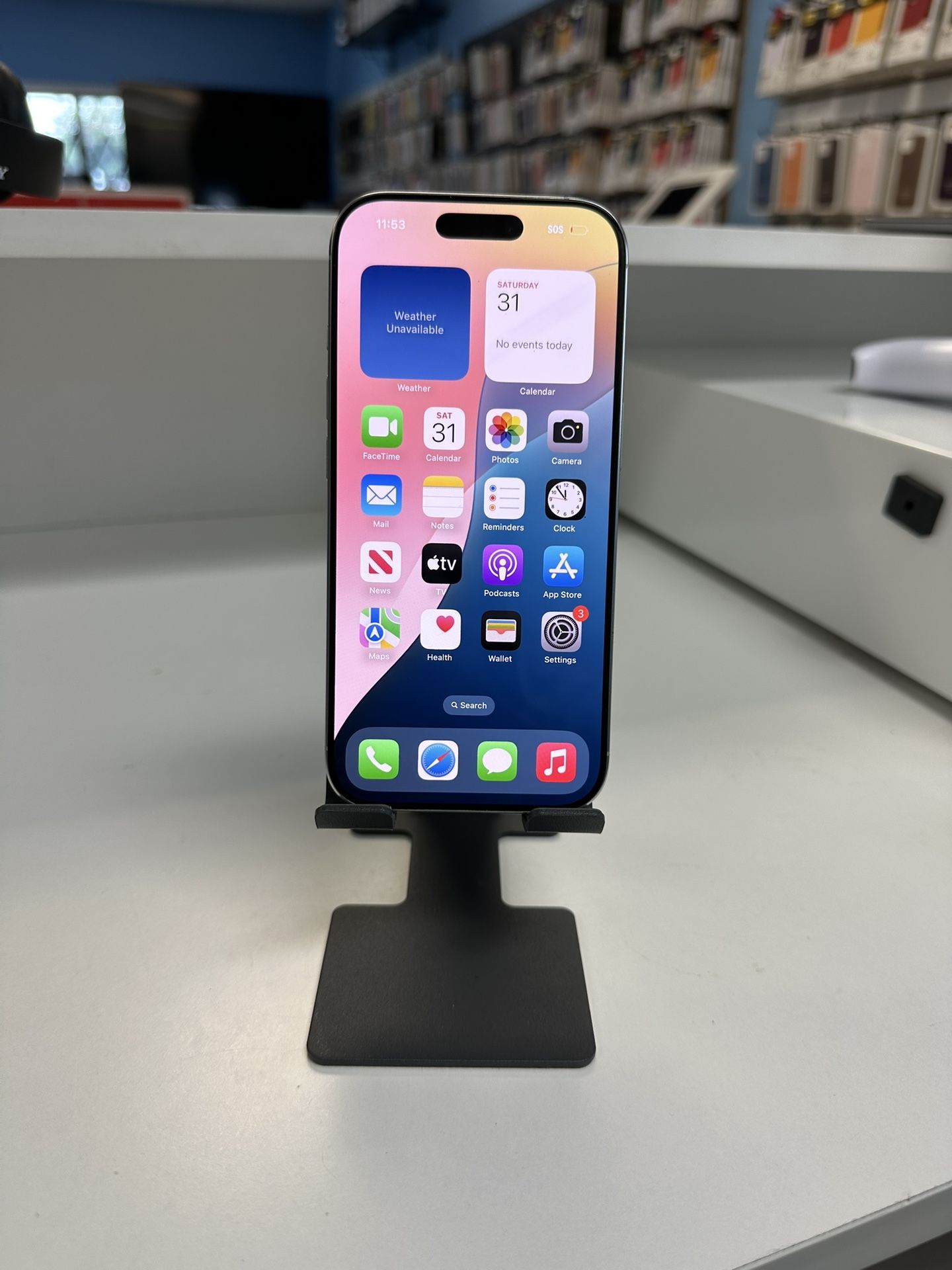 iPhone 16 Pro white 128 GB FACTORY UNLOCKED 98% Battery