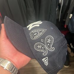 7 3/4 Fitted 9FIFTY Custom BandanaPrint Yankee Baseball Cap