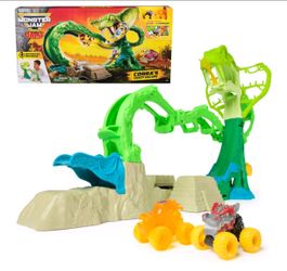 Monster cobra toy