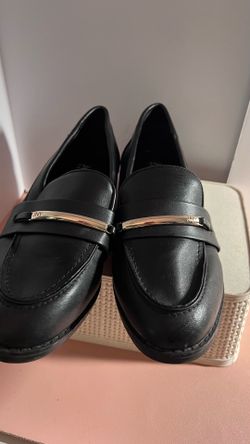 Jones NY Woman’s black Loafers, size 8