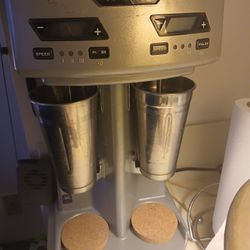 Waring milkshake Machine 