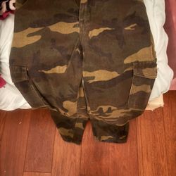 Cute girl camo pants 