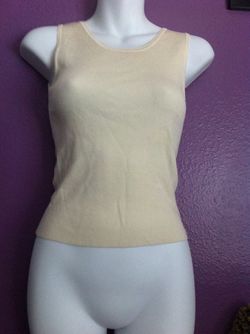 Size xs crop top euc