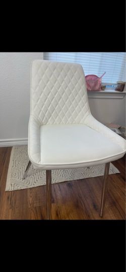 Vanity chair