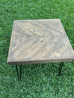 Side Table Wood With Hairpin Legs