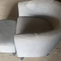 Gray Swivel Chair With Leg Ottoman 