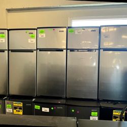 magic chef mini refrigerator