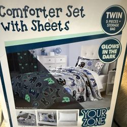 Boys Comforter Set with  Sheets - Size Twin 
