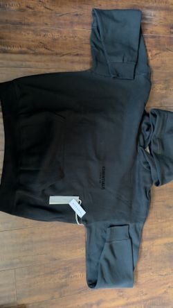 Black essential hoodie