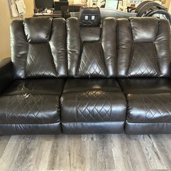 Couches With Recliners 