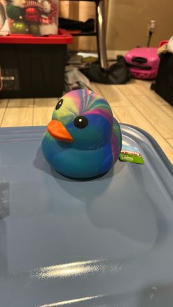 Rainbow duck squeeezy