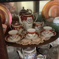 Antique Tea Cup Set