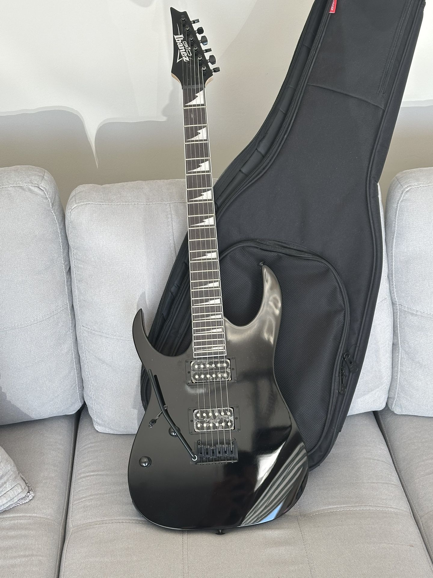 Left Handed Gio Ibanez Electric Guitar