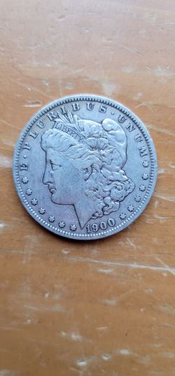 1900 o Morgan silver dollar