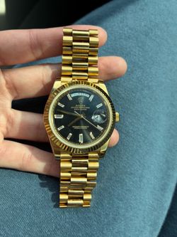 Rolex Day-Date 36 Ref. 128238 – 18K Yellow Gold – Black Diamond Dial