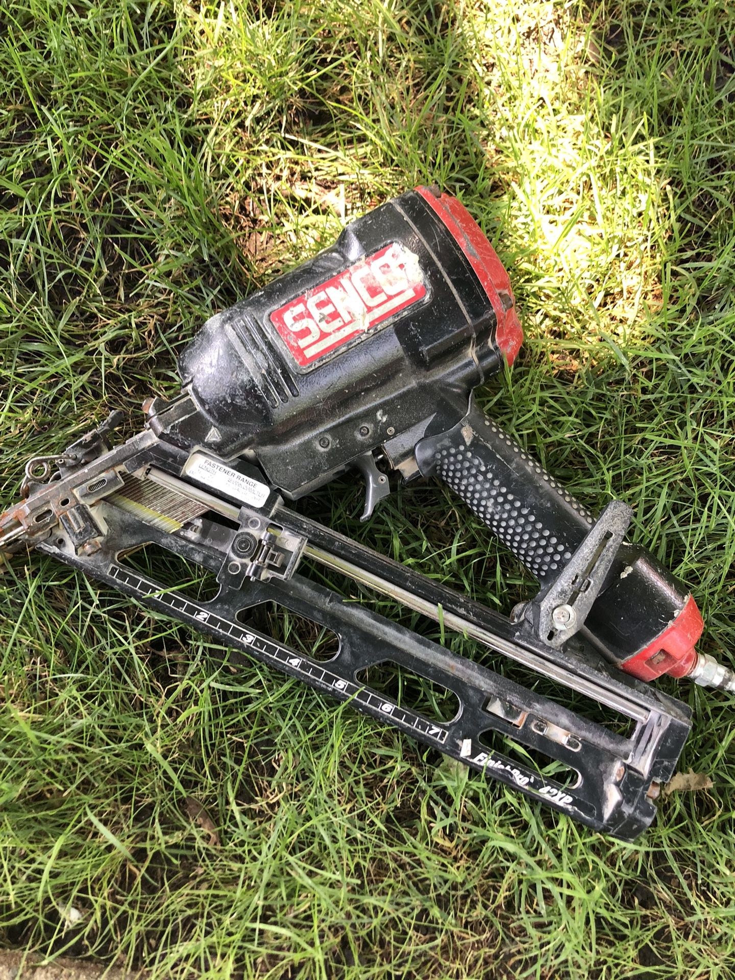 NAILER AIR GUN