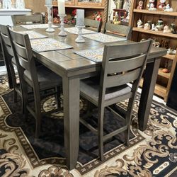 Counter Height Table And 6 Chairs 
