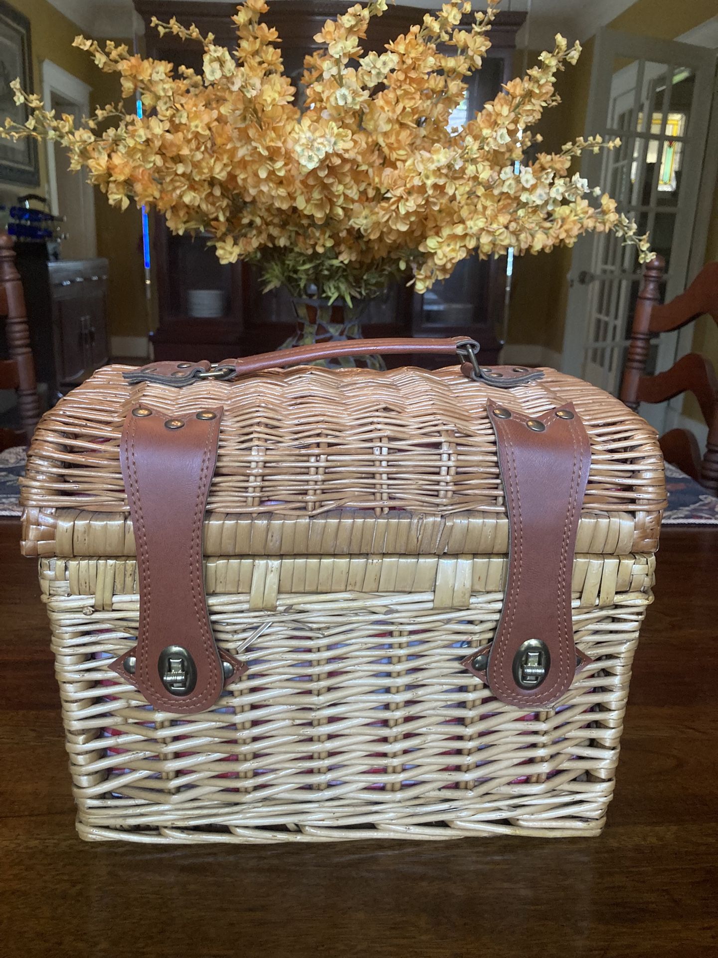 Napa-Botanica (Wine & Cheese) Picnic Basket