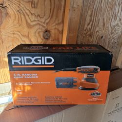 RIDGE 5 In. Random Orbit Sander 