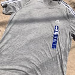 New ADIDAS T-Shirt 