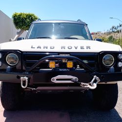 Vintage Land Rover Discovery 2