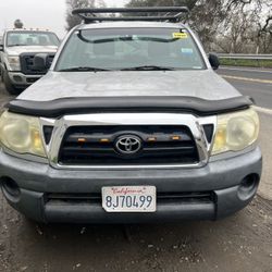 2007 Toyota Tacoma 2.7L. (Only parts——-Solo partes)