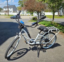 2022 Pedego Interceptor ONLY 8.5 miles