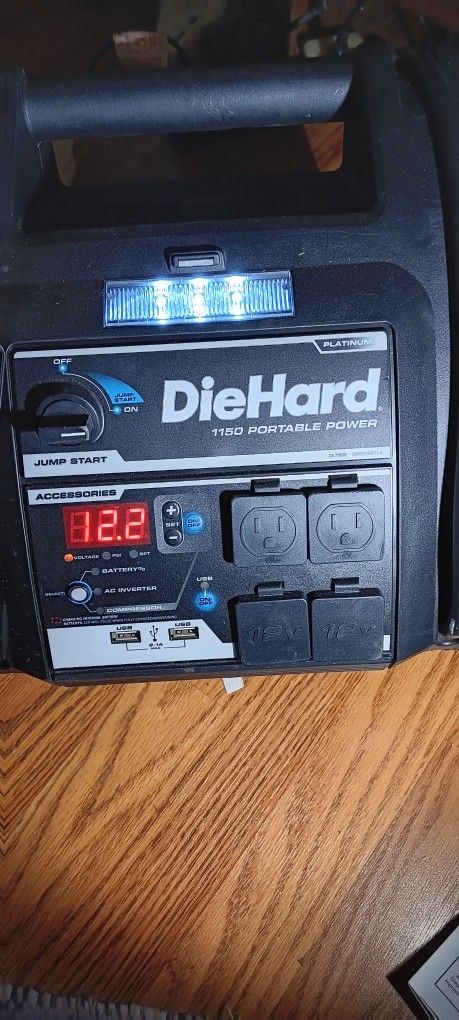 Diehard Platinum Portable Power Inverter