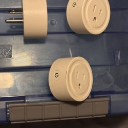 Three 3 Prong Smart plugs  (Tuya)  Works With Alexa Siri 