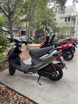 Genuine Buddy 50 scooter
