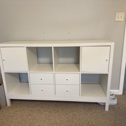 White Shelf 