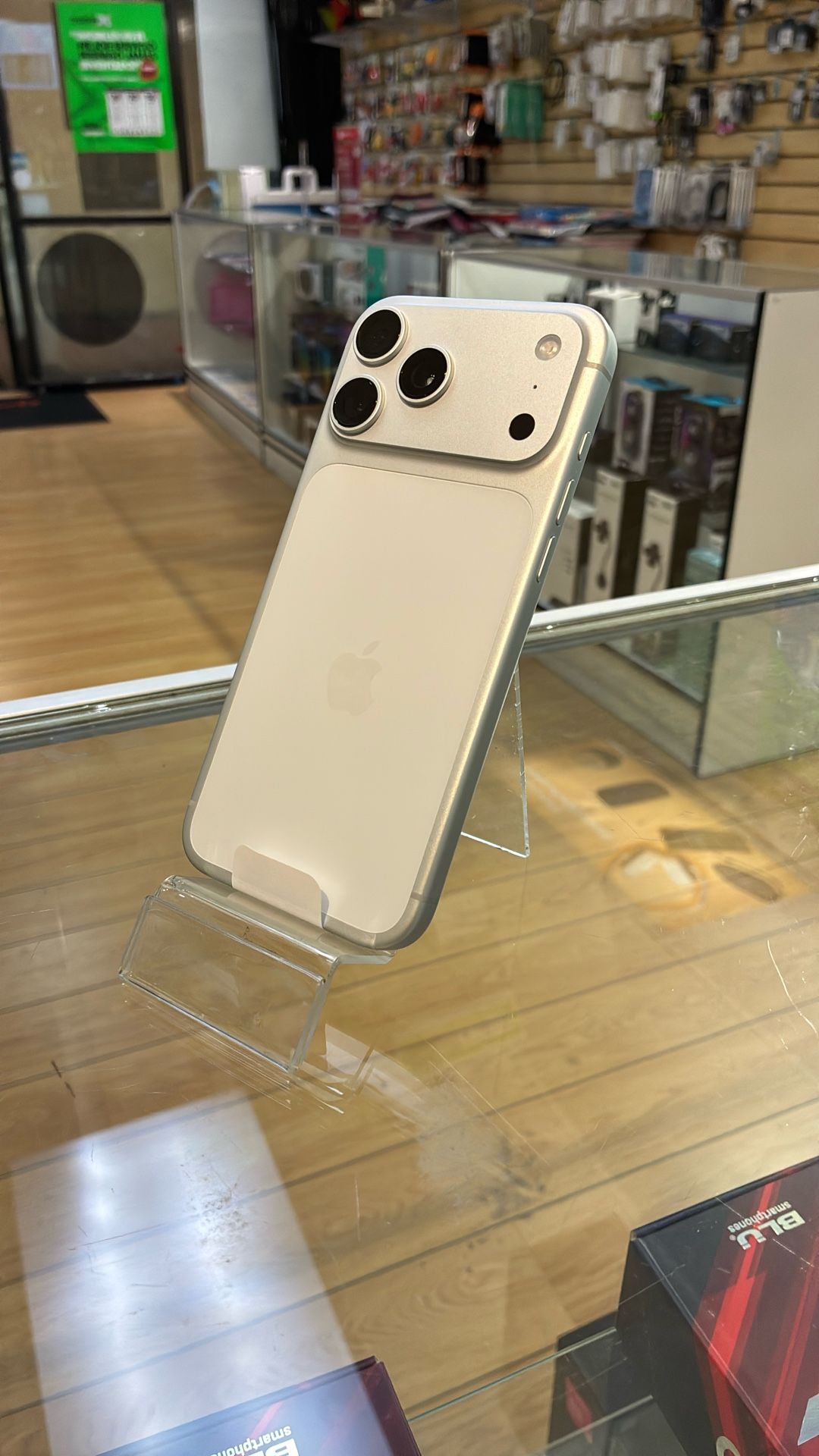 Apple iPhone 17 Pro Max 256gb Factory Unlocked/ Liberado De Compania 