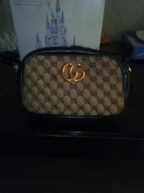 Gucci Shoulder Bag