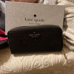 Kate Spade Wallet With Box