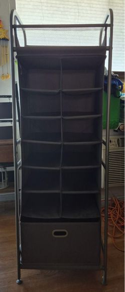 Shoe cubby