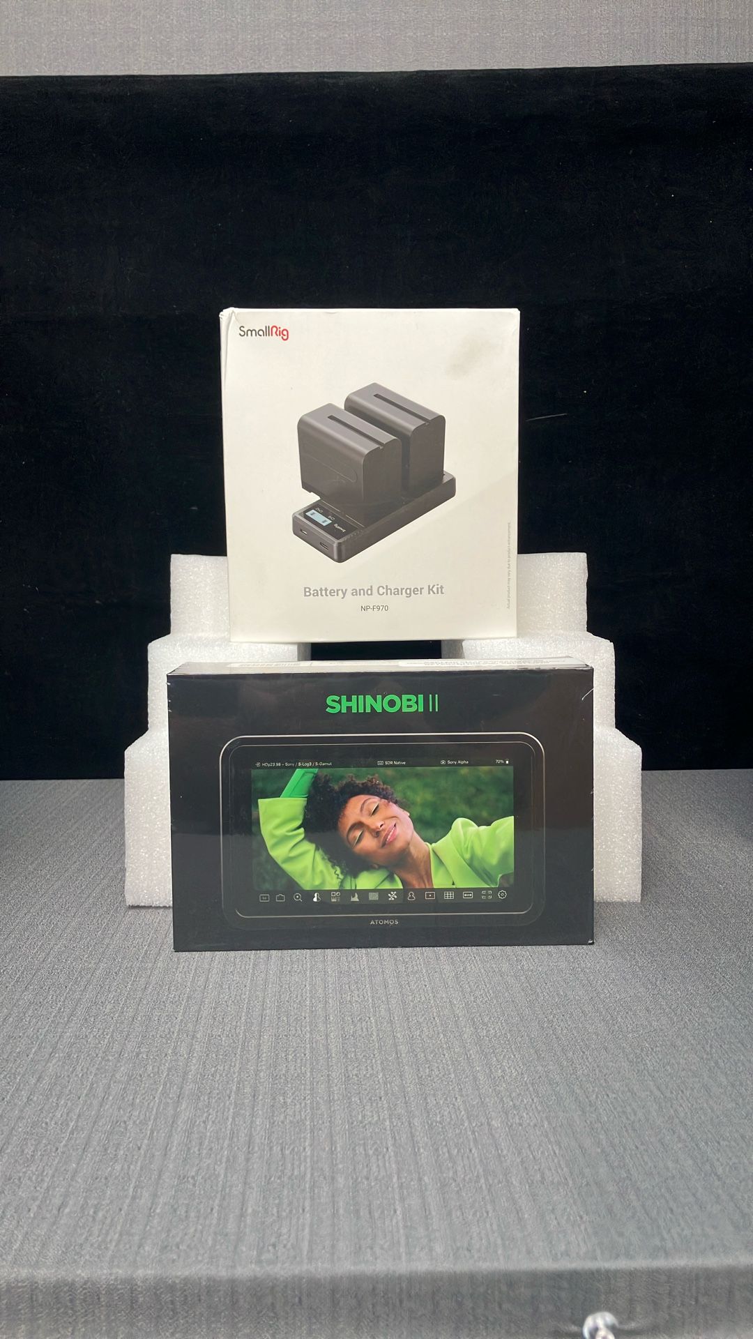 Atomos Shinobi II 5.2" with Duo Batteries And Charger Bundle