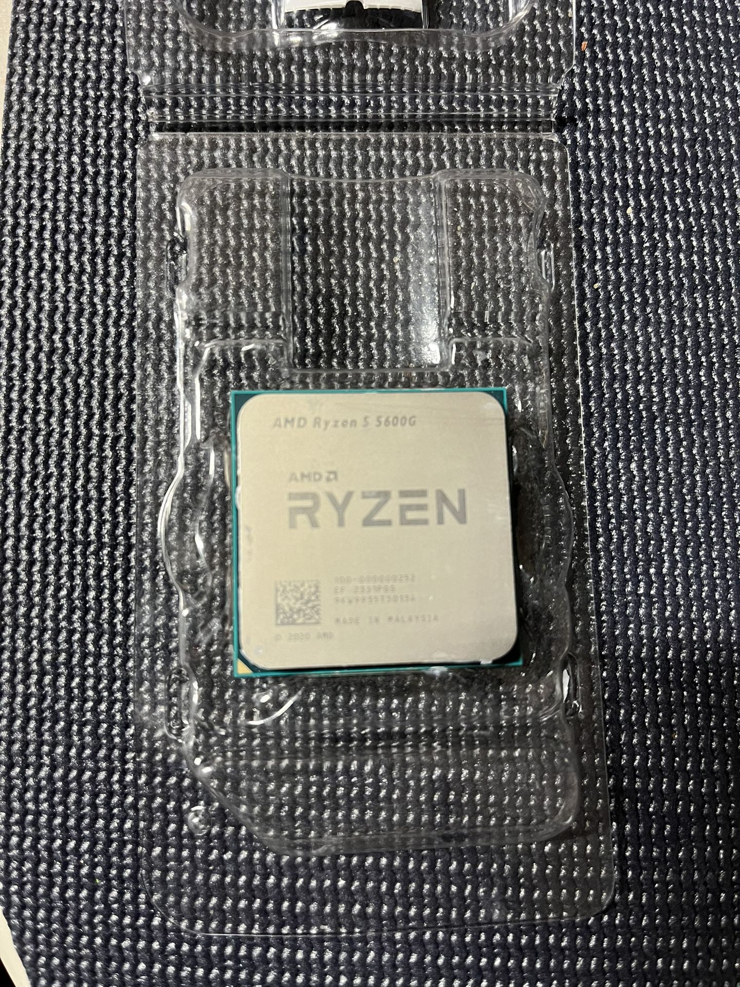 AMD Ryzen 5 5600G And Fan