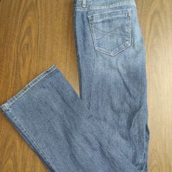 USED.  "Aeropostale" Women's Jeans Size 26