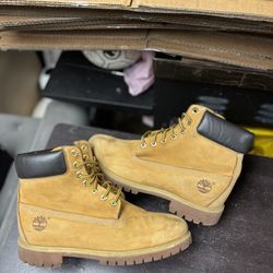 Beige Timberland Boots 