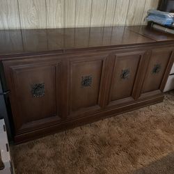 Mid Century Modern Console Radio With Turn Table