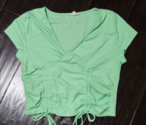 Women's top size large